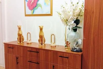 Apartament cu 3 camere semidecomandat în Central - 7