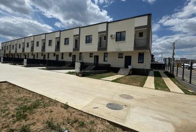 Casă cu 4 camere cu Canalizare în Fundeni - 3