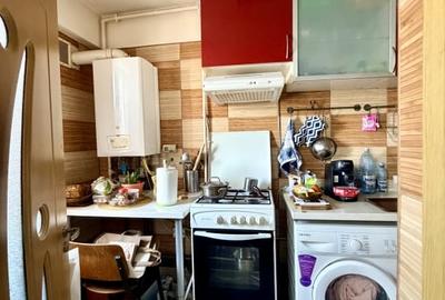 Garsoniera cu centrala proprie, langa Parc si Spital; 10  min metrou - 5