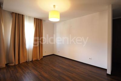 Duplex cu 8 camere cu Canalizare în Iancu Nicolae - 9