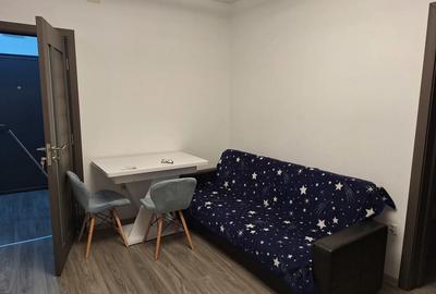 Apartament cu 2 camere nedecomandat în Podu Roș