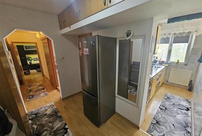 Apartament cu 2 camere decomandat, mobilat în Micro I - 24