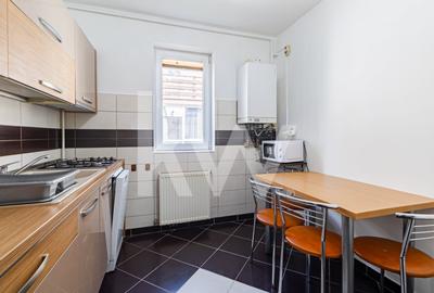 Apartament cu 2 camere decomandat, mobilat în Tractorul - 8