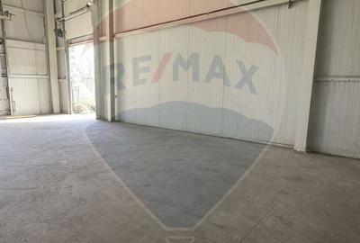 Spațiu comercial, de 480 mp, în Central - 3