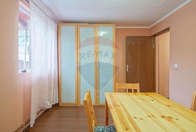 Casă cu 6 camere cu Teren 337 Mp în Central - 26