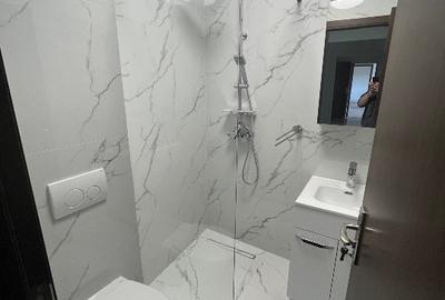 Apartament cu 4 camere semidecomandat în Independenței - 3