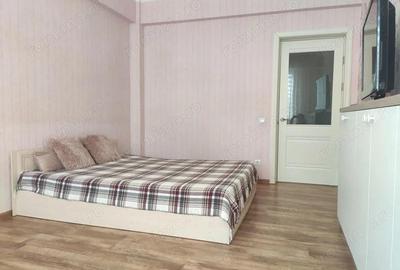 Apartament cu 2 camere decomandat în Girocului