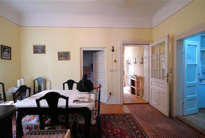 Casă individuală cu 3 camere cu Teren 352 Mp în Central - 2