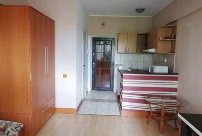 Garsonieră semidecomandată în Central