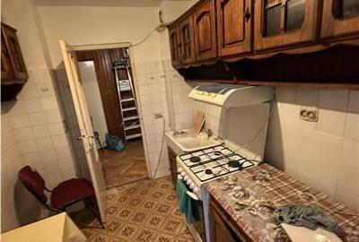 Apartament cu 3 camere decomandat în Lipovei - 2