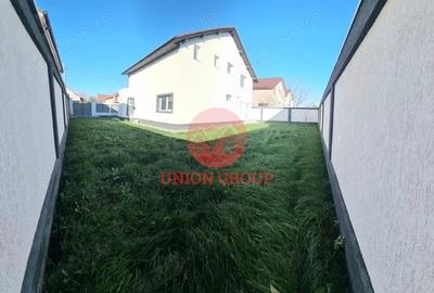Casă cu 5 camere cu Canalizare în Lumina - 5