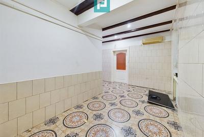 Spațiu comercial, de 47 mp, în Central - 3