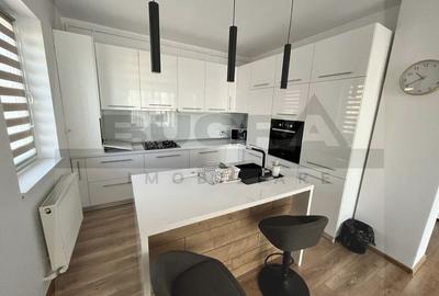 Apartament cu 2 camere semidecomandat, mobilat în Bună Ziua