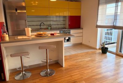 Apartament cu 3 camere decomandat, mobilat în Central - 2