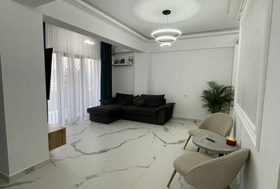 Apartament cu 3 camere decomandat în Central - 1