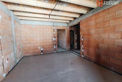 Apartament cu 3 camere 72 mp cu gradina 100 mp in Giroc - V2809 - 2