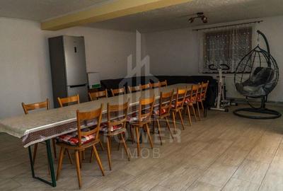 ? Casă spațioasă în Roșia, priveliște spre Munții Făgăraș - Comision 0% - 2