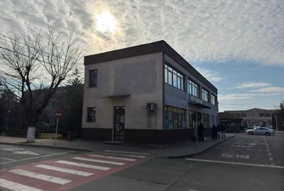 Spațiu comercial, de 200 mp, în Central - 1