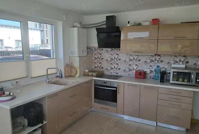 Casă cu 4 camere în Central - 9