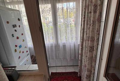 Apartament cu 3 camere semidecomandat în Craiovița Nouă - 8