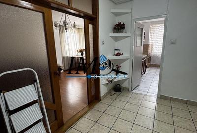 Apartament cu 3 camere decomandat în Ampoi 3 - 3