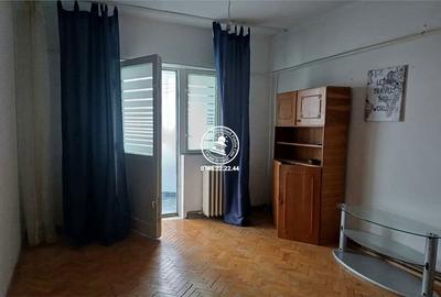 Apartament 3 camere de vanzare Pacurari