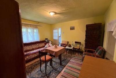 Casă cu 4 camere în Vadu Crișului - 1
