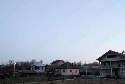 Casă cu 3 camere cu Teren 1106 Mp în Central - 4