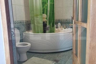 Doua Case + 2 Spatii Comerciale, 440 mp Utili – pe Str. Libertatii! - 5