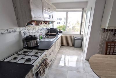 Apartament cu 2 camere decomandat în Andrei Mureșanu