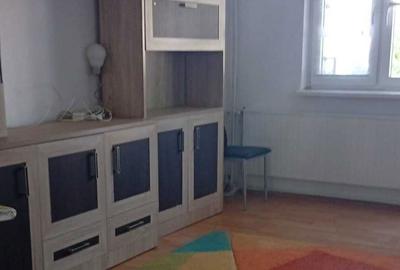 Garsonieră decomandată în Dacia - 2