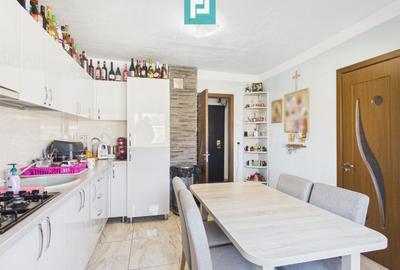 Apartament cu 4 camere decomandat în Valenta - 5