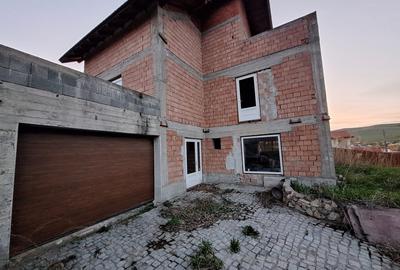 Ocazie! Casa de 200 mp., teren 1000 mp., 194900 Eur, Campenesti - 2