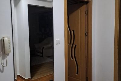 Închiriez apartament Modern cu două camere