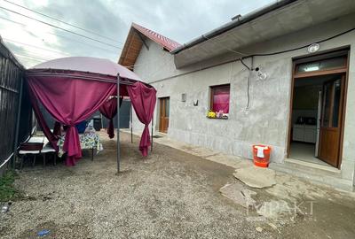 Casa Semicentrala cu Posibilitate de Mansardare! - 1