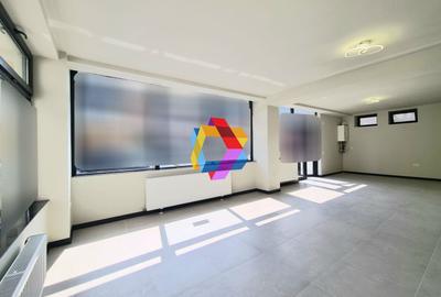 Spațiu comercial, de 70 mp, în Central - 2