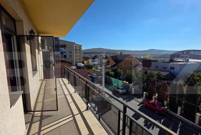 Apartament 110 mp, 3 camere cu parcare si boxa, Calea Moldov - 8