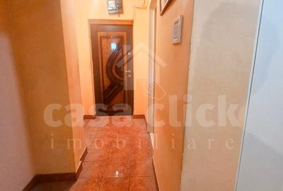 Apartament cu 2 camere decomandat în Micro 13 - 4