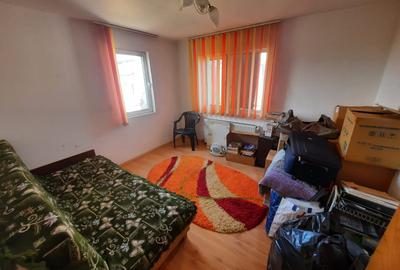 Apartament cu 3 camere decomandat, zona Nicolina - 5