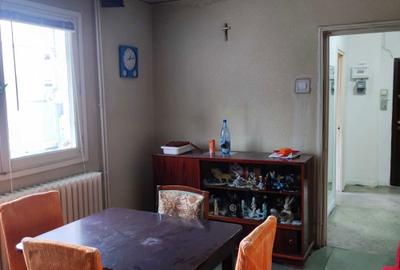 Apartament cu 4 camere decomandat în Berceni - 3