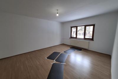 Apartament cu 2 camere decomandat în Brâncoveanu - 1