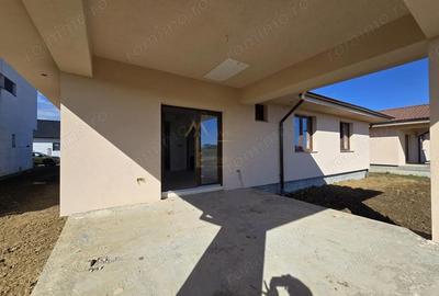 Casă cu 4 camere cu Canalizare în Central - 8