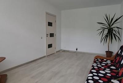 Apartament 3 camere, etaj intermediar, zona Vest - 1