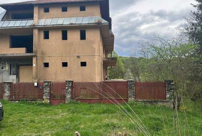 Casă cu 4 camere în Muereasca - 8