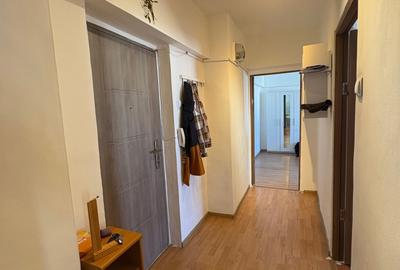 Calea Moșilor - Vodafone - bloc 1983 Calea Moșilor - Vodafone - bloc 1983 - 8