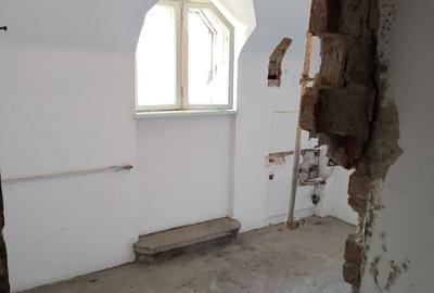 Casă individuală cu 20 camere cu Canalizare în Primăverii - 4