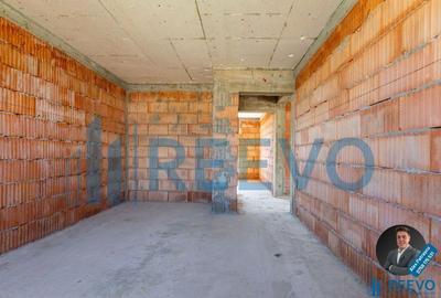 Casa la ro?u, Hemeiu? ! - 35