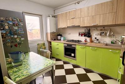 Apartament de vânzare – 3 camere, decomandat, mobilat/utilat | Metrou 6 minute - 3