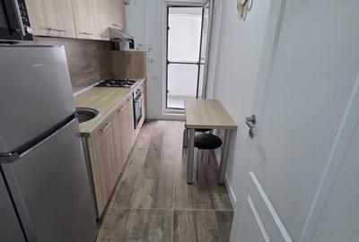 Garsonieră decomandată în Central - 2