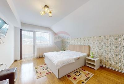 Casă cu 7 camere cu Teren 883 Mp în Bran - 14